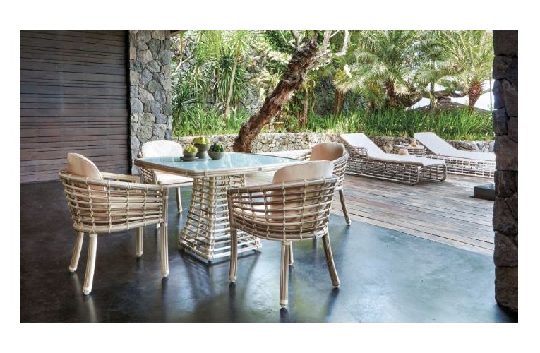 Стол обеденный Villa 120x120см
